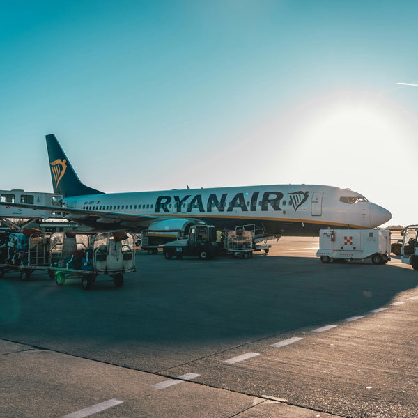 Ryanair Baggage Policy: Avoid Fees & Pack Smart