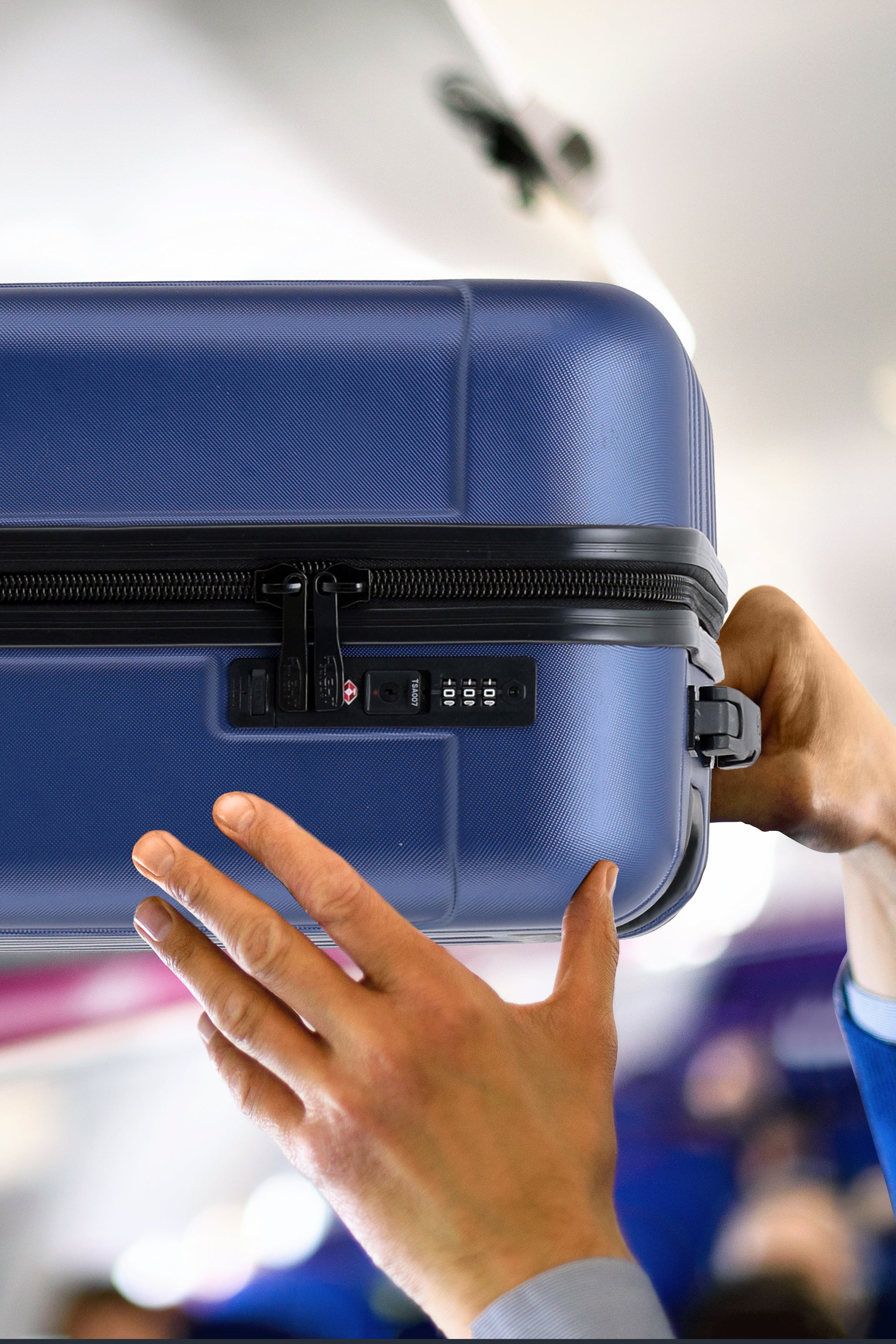 56x45x25cm CURVE Cabin Carry on Case
