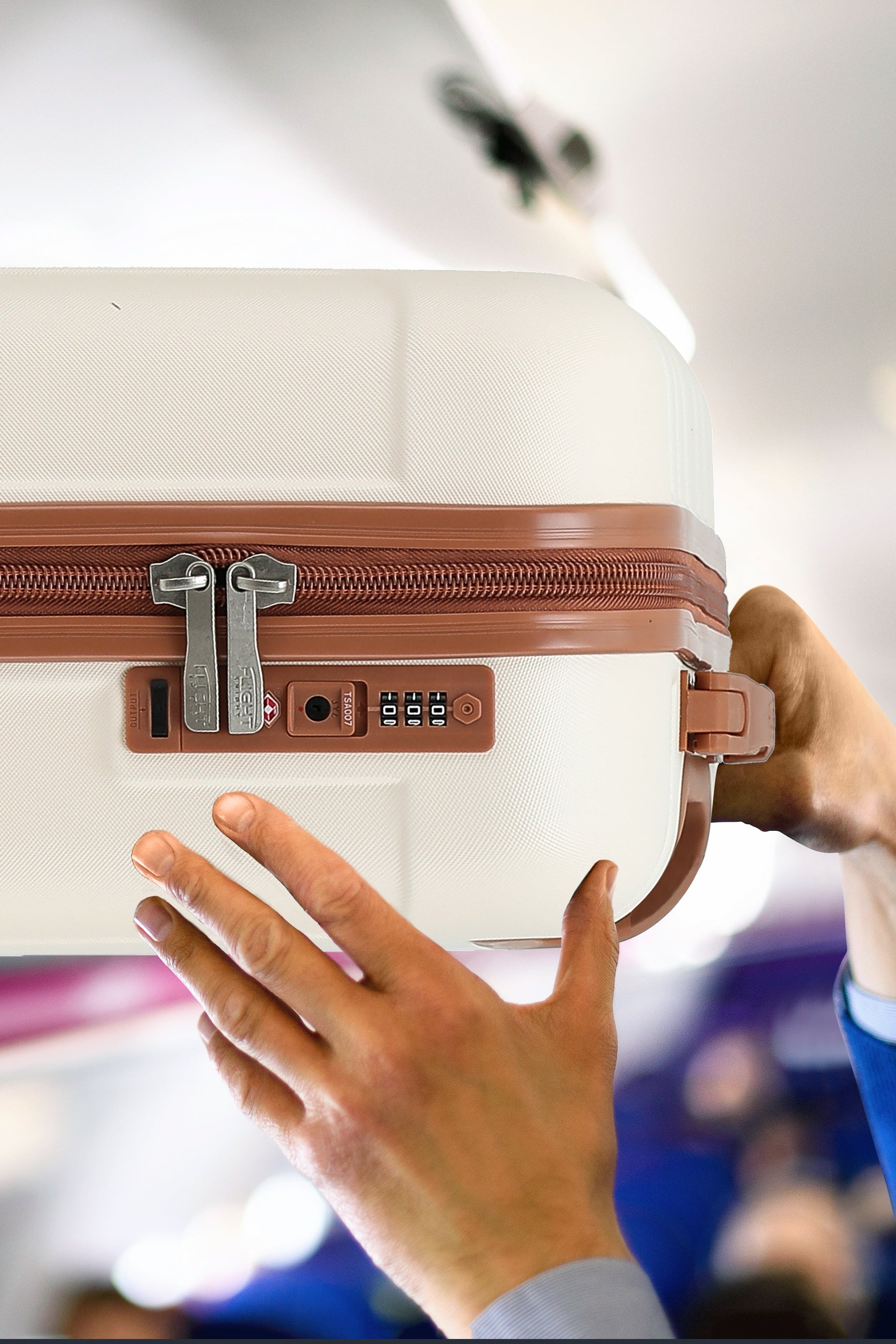 55x40x20cm CURVE Cabin Carry on Case