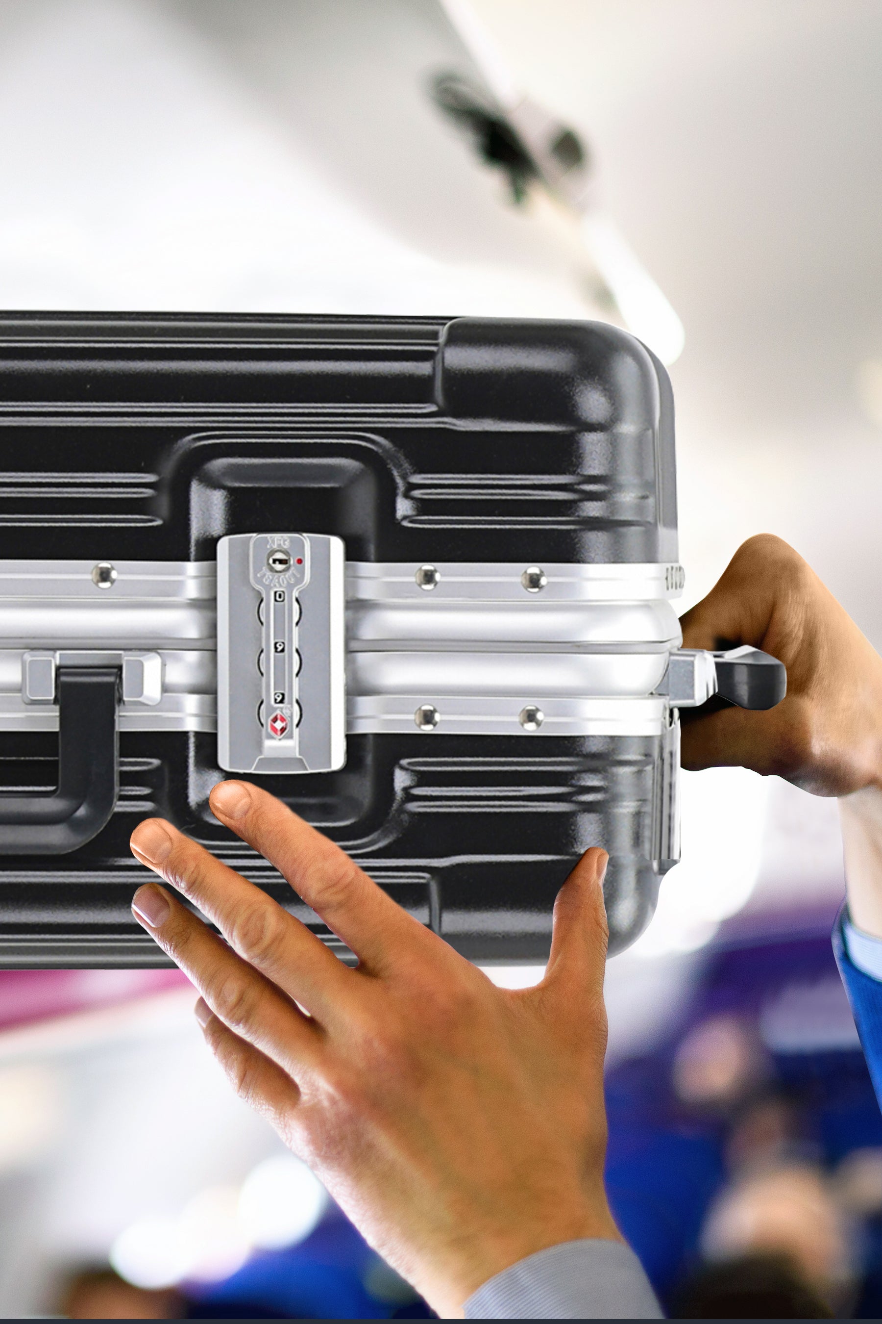 Set of 3 Silver Travel Cases 55x35x20cm + Medium + Large