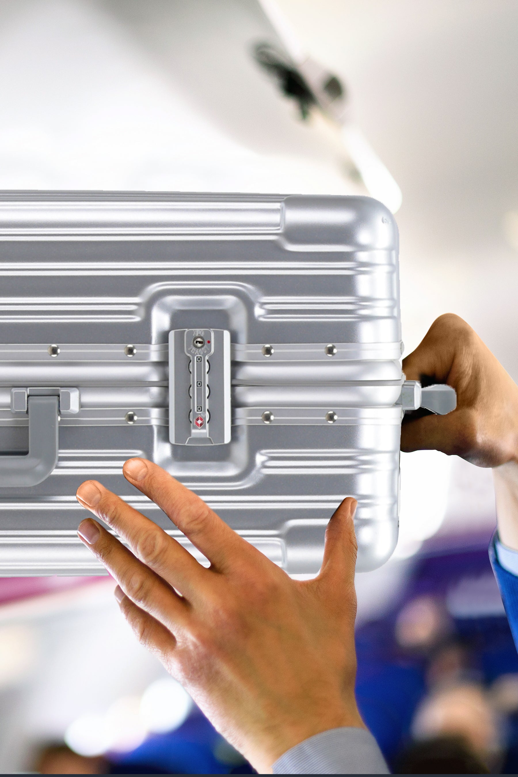 Set of 3 Silver Travel Cases 55x35x20cm + Medium + Large
